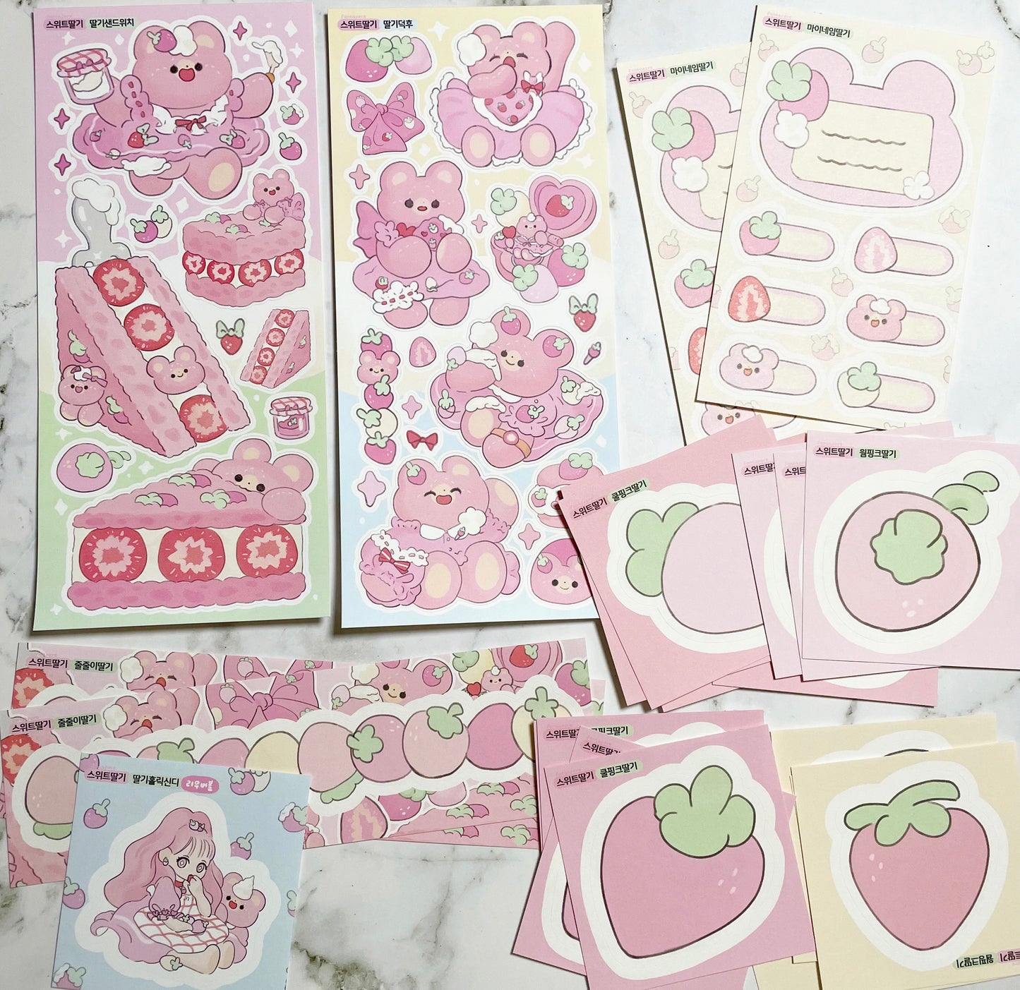 Fantafore Strawberry sticker Pack a944