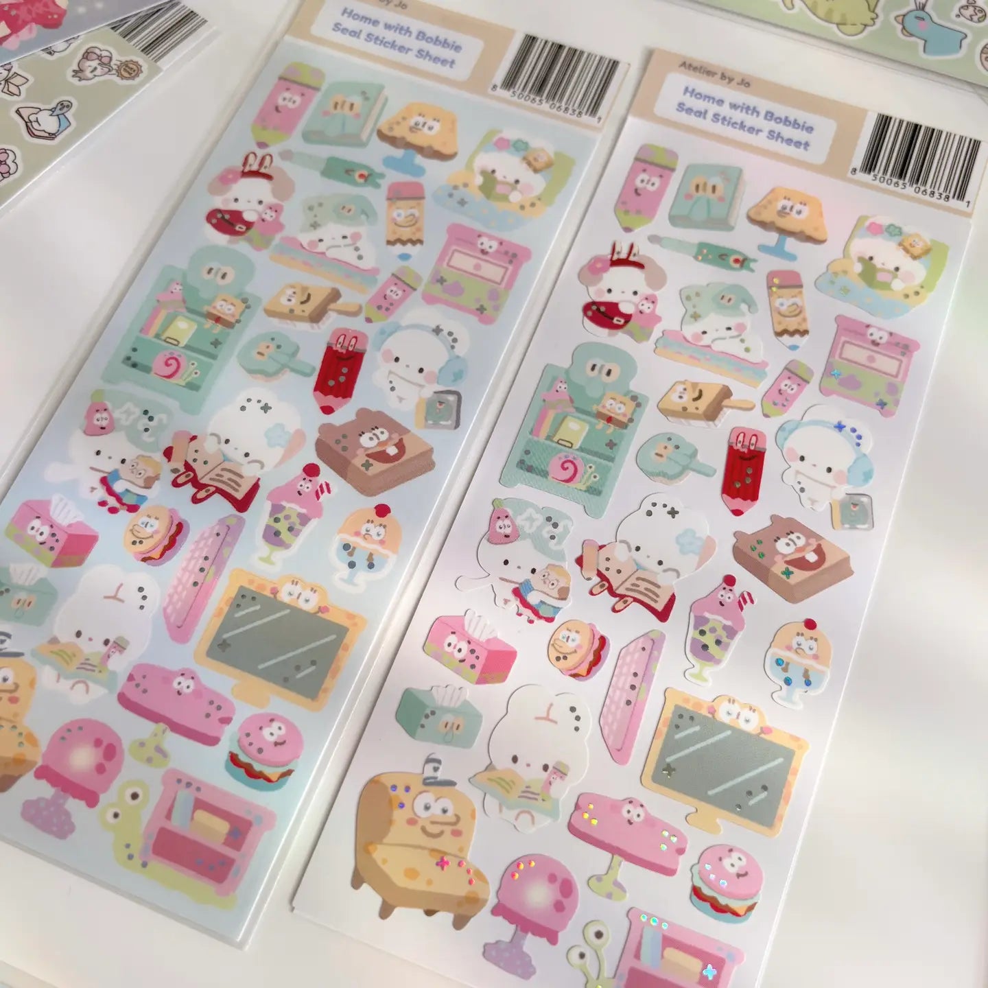 Atelier by Jo Home with Bobbie sticker B681