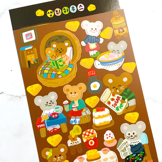 Dingamart Cozy Mouse House sticker b142